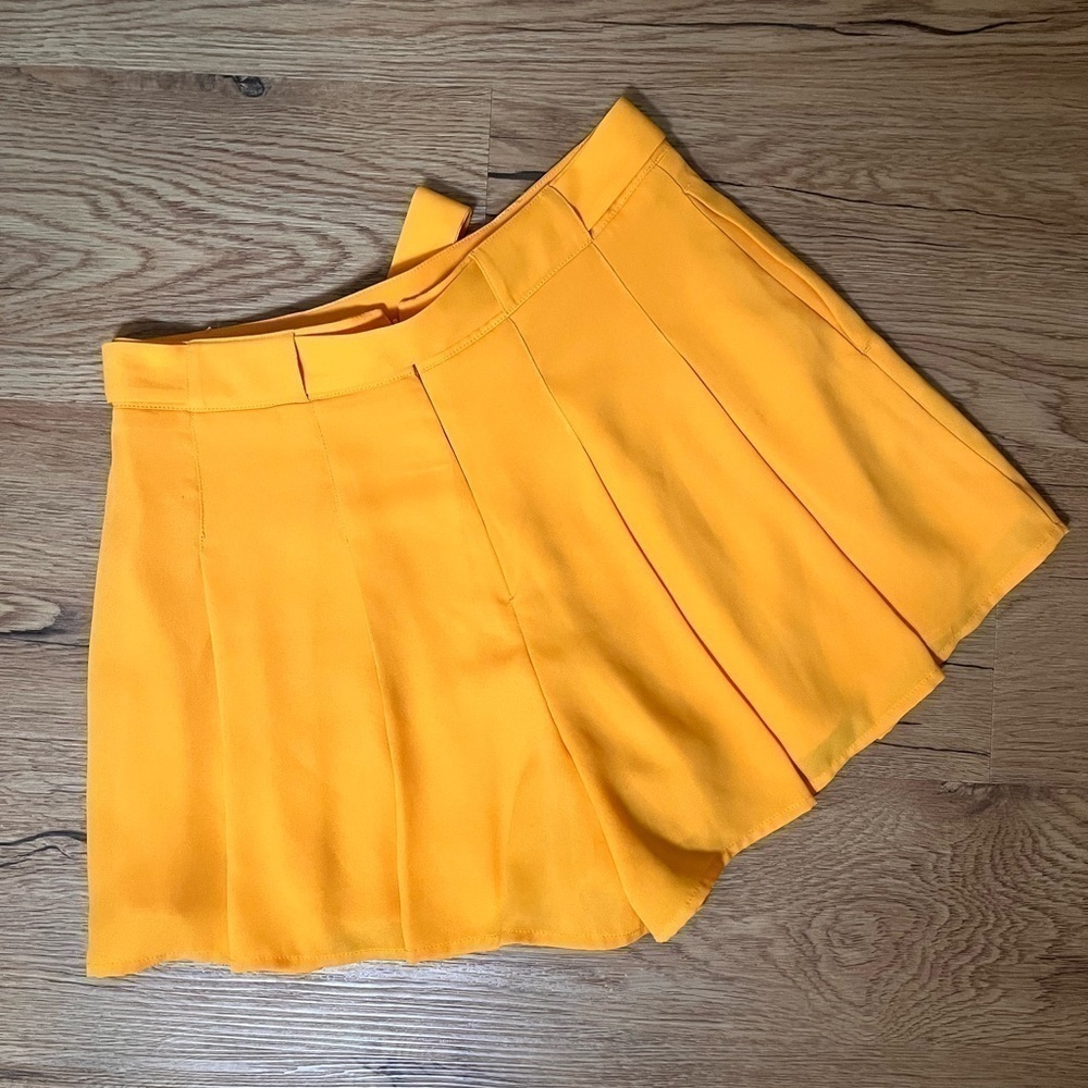 SUNDAY BEST| WESTLEY PLEATED SHORTS - Picture 8 of 9